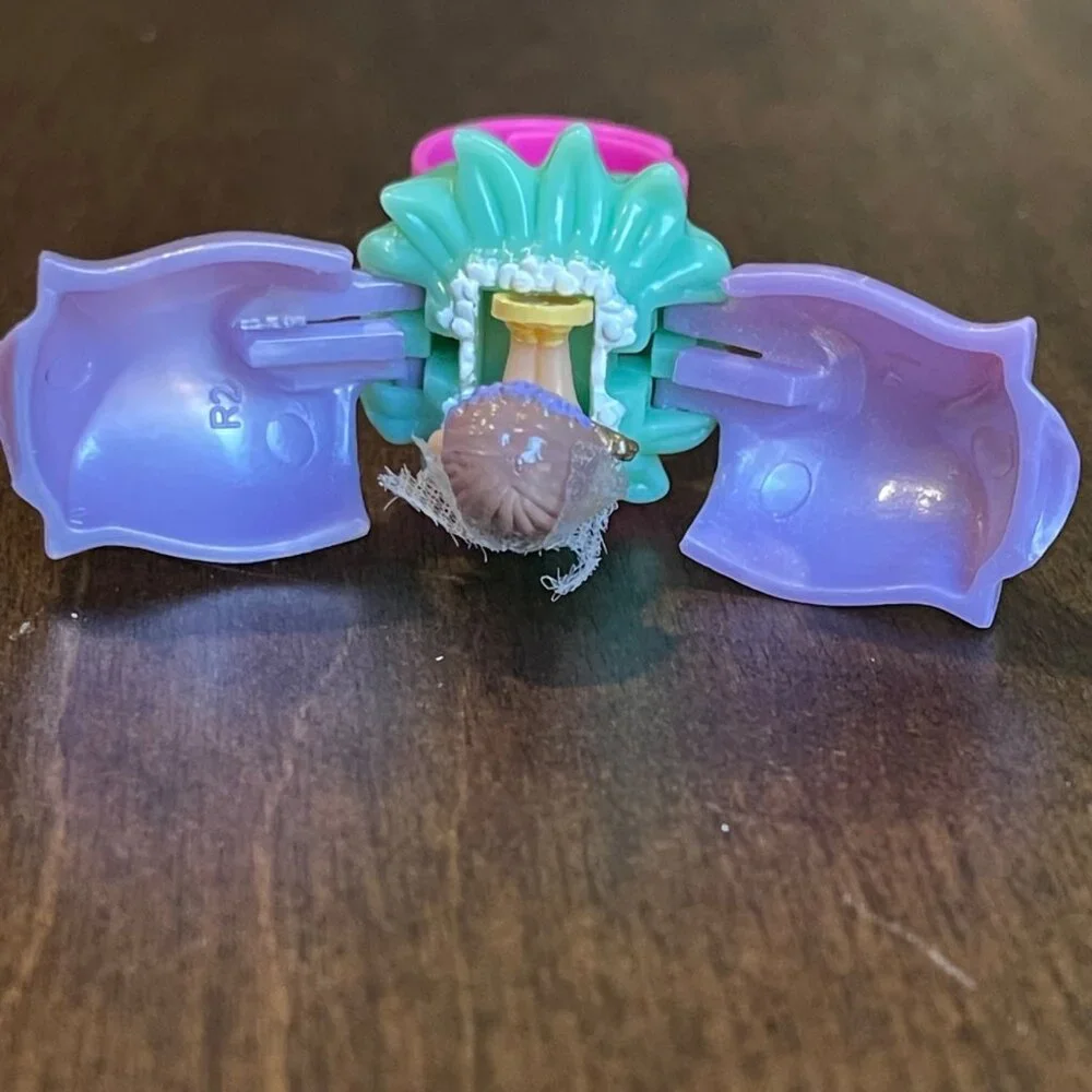Vintage Polly Pocket 1993 Tulip Petal Fairy Ring Complete 2 Piece‎ Set Bluebird